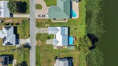 2477 SE 27th St, Okeechobee, FL 34974 photo 3