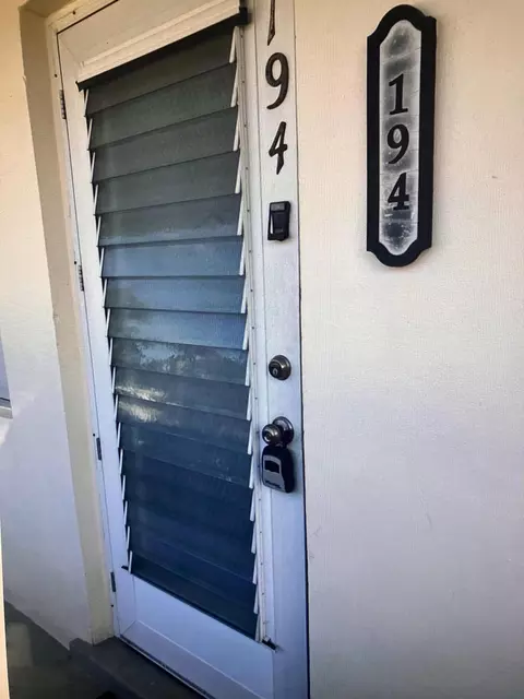 194 Kent L #194, West Palm Beach, FL 33417