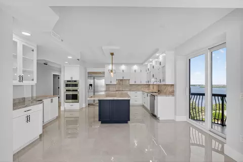 5150 N Ocean Dr #1201, Singer Island, FL 33404