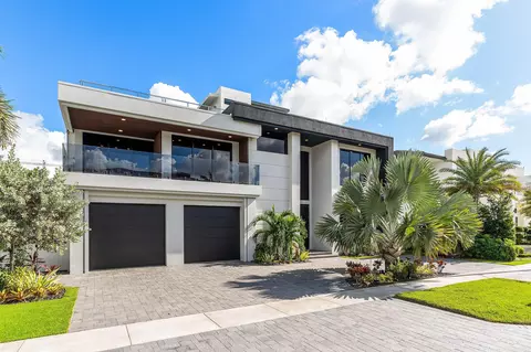 245 NE 6th Ct, Boca Raton, FL 33432