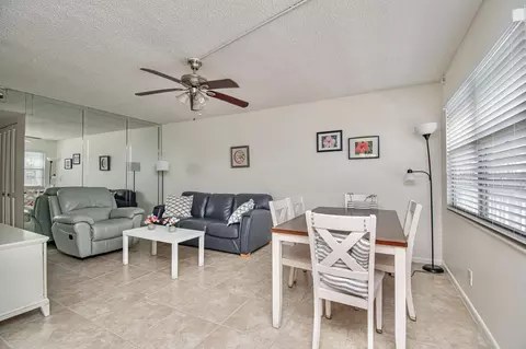2085 Wolverton E #2085, Boca Raton, FL 33434 photo 4
