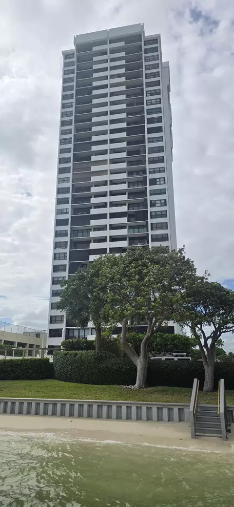 5600 N Flagler Dr #801, West Palm Beach, FL 33407