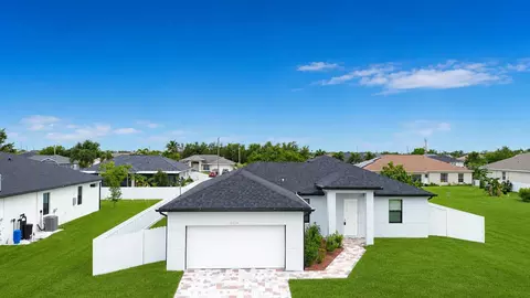 2458 NW 9th Ter Ter, Cape Coral, FL 33993