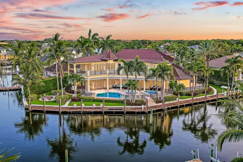2365 Azure Cir, Palm Beach Gardens, FL 33410