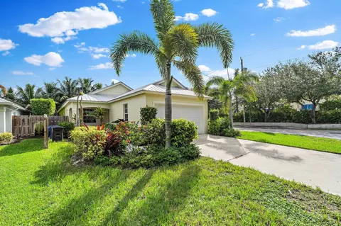 17564 Cinquez Park Rd W, Jupiter, FL 33458 photo 2