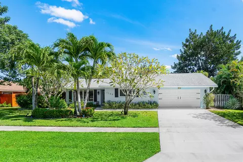 1108 Petrel Rd, Wellington, FL 33414