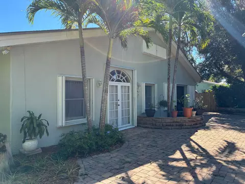 606 Paulina Rd, Jupiter, FL 33477 photo 2