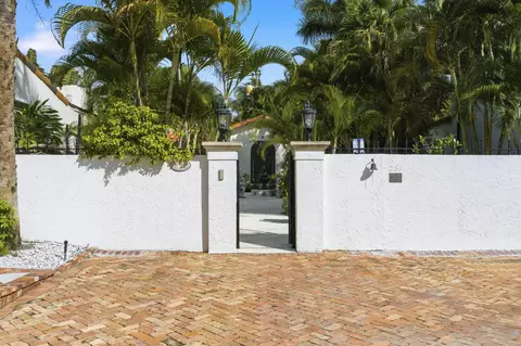 281 Granada Rd, West Palm Beach, FL 33401