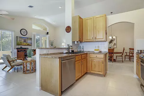 3360 SE Fairway Oaks Trl SE, Stuart, FL 34997 photo 18