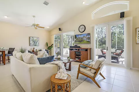 3360 SE Fairway Oaks Trl SE, Stuart, FL 34997 photo 10