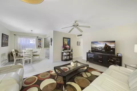 308 Brittany G, Delray Beach, FL 33446