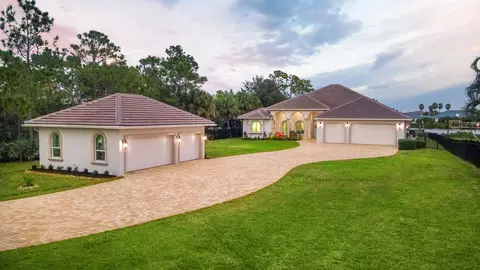 2821 SE North Lookout Blvd, Port Saint Lucie, FL 34984