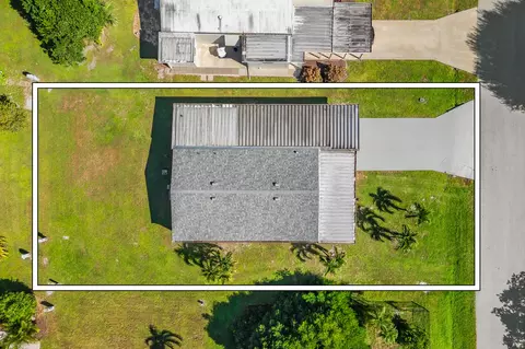 2733 SW Thunderbird Trl, Stuart, FL 34997 photo 4