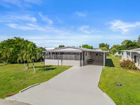 2733 SW Thunderbird Trl, Stuart, FL 34997