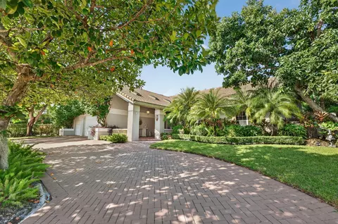 7205 Mandarin Dr, Boca Raton, FL 33433