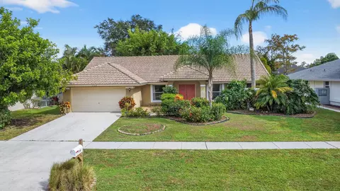 1762 Primrose Ln, Wellington, FL 33414