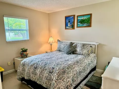 Bedroom - 5248 SE 43rd Trce, Okeechobee, FL 34974 photo 3 of 3