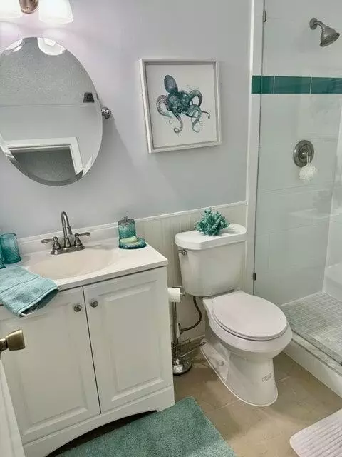 Bath - 5248 SE 43rd Trce, Okeechobee, FL 34974 photo 1 of 2