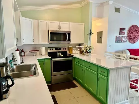 Kitchen - 5248 SE 43rd Trce, Okeechobee, FL 34974 photo 4 of 5