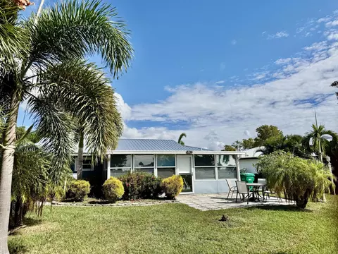 Exterior - 5248 SE 43rd Trce, Okeechobee, FL 34974 photo 12 of 19