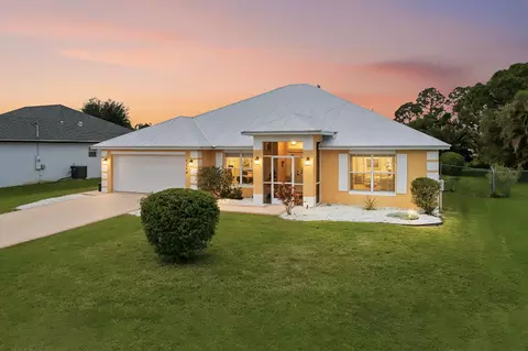 6446 NW Hacienda Ct, Port Saint Lucie, FL 34986