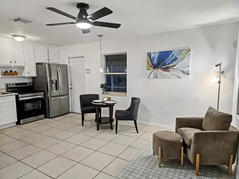 130 S Atlantic Dr E, Boynton Beach, FL 33435 photo 2