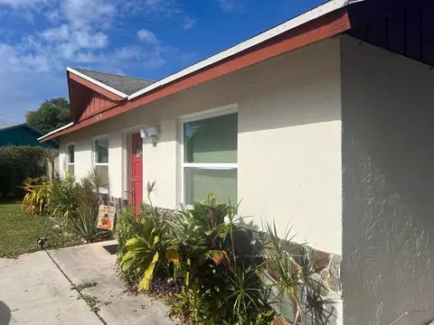 1309 W Frangipani Cir, Lantana, FL 33462