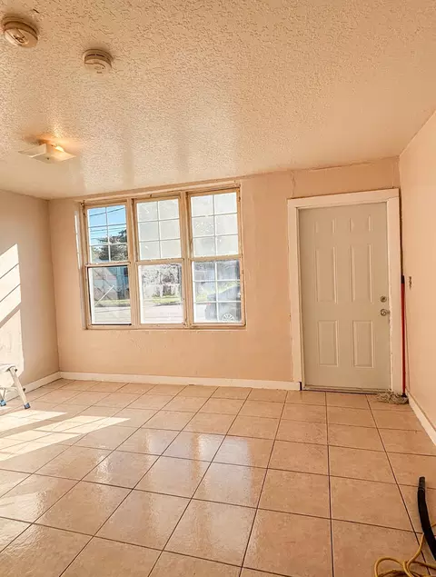 433 N 9th N St, Fort Pierce, FL 34950