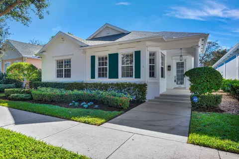 245 Honeysuckle Dr, Jupiter, FL 33458 photo 5