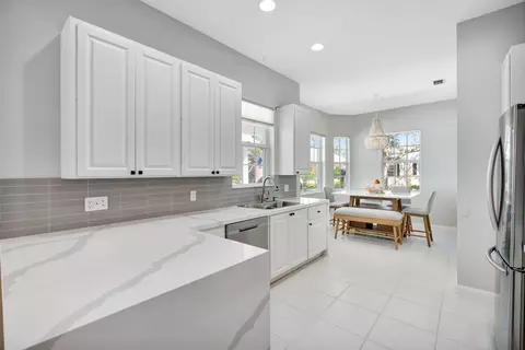 245 Honeysuckle Dr, Jupiter, FL 33458 photo 11