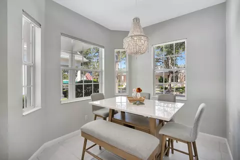 245 Honeysuckle Dr, Jupiter, FL 33458 photo 12