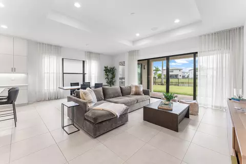 8308 Royal County Down Rd, Boca Raton, FL 33434 photo 7