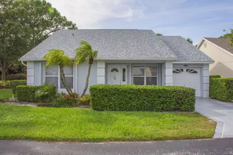 410 NW Tuscany Ct, Port Saint Lucie, FL 34986