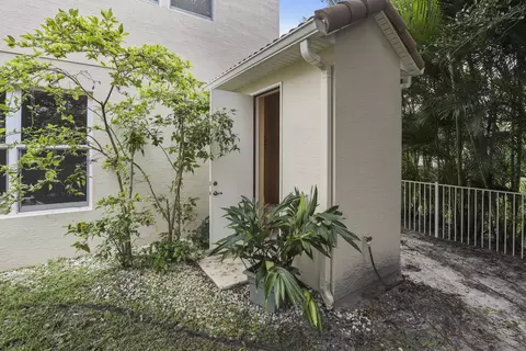 2189 SW Panther Trce, Stuart, FL 34997 photo 33