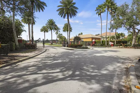 2189 SW Panther Trce, Stuart, FL 34997 photo 38