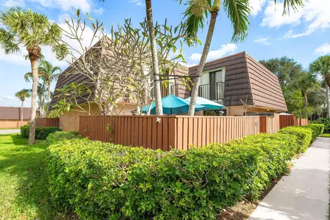 2029 20th Ct #65D, Jupiter, FL 33477