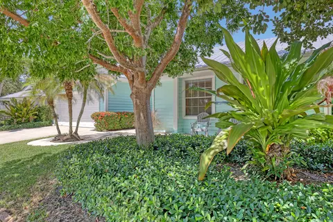 104 Colony Way E, Jupiter, FL 33458 photo 3