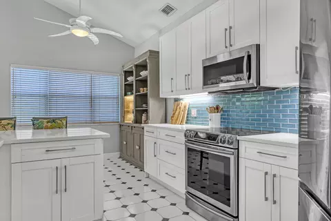 104 Colony Way E, Jupiter, FL 33458 photo 13