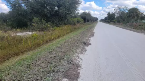 21321 NW 272nd St, Okeechobee, FL 34972