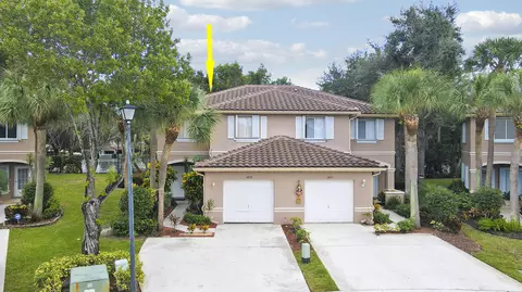 4979 Pinemore Ln, Lake Worth, FL 33463