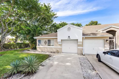 9112 Vineland Ct #A, Boca Raton, FL 33496