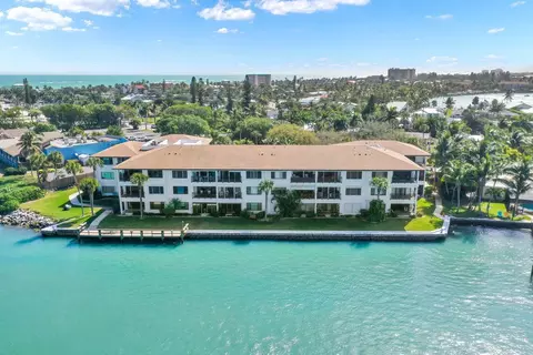 1630 Seaway Dr #106, Fort Pierce, FL 34949
