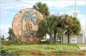 421 Pinehurst Ave, Lehigh Acres, FL 33974