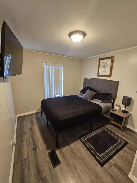 Bedroom - 3222 SE 34th Ave, Okeechobee, FL 34974 photo 2 of 4