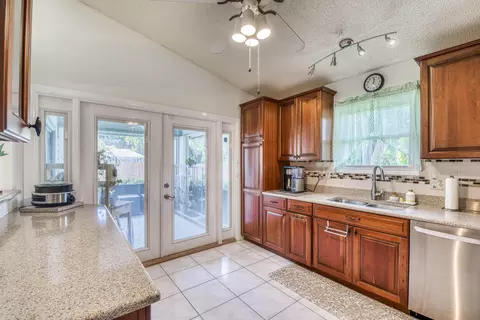 6690 SE Raintree Ave, Stuart, FL 34997 photo 13