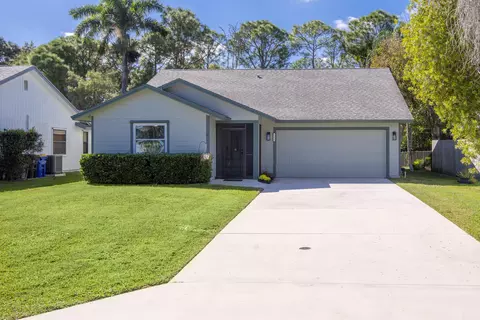 6690 SE Raintree Ave, Stuart, FL 34997 photo 2