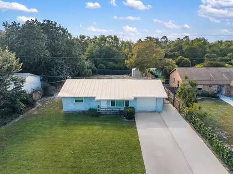 8756 SE Sunset Dr, Hobe Sound, FL 33455
