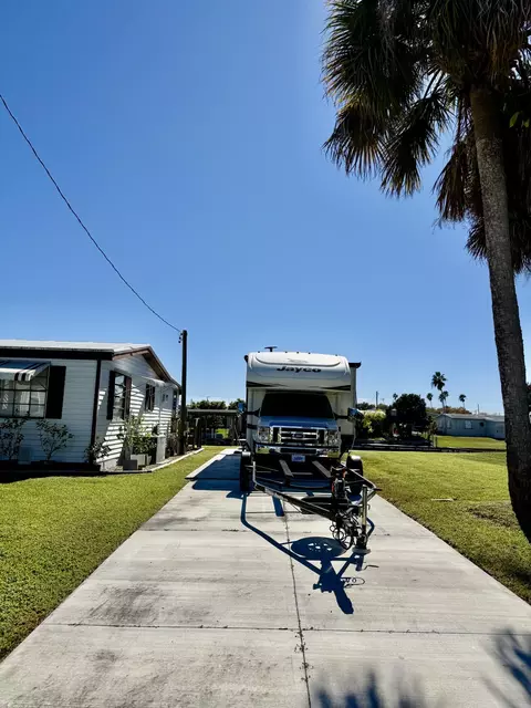 1924 SE 30th St, Okeechobee, FL 34974 photo 3