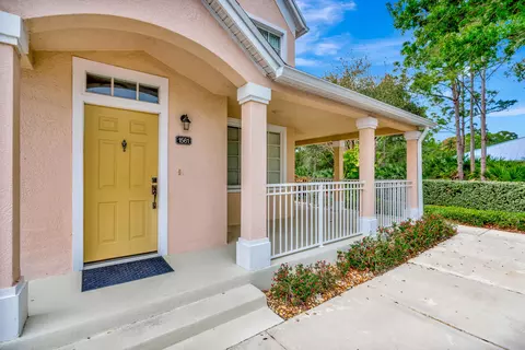 1561 SE Pomeroy St, Stuart, FL 34997 photo 3