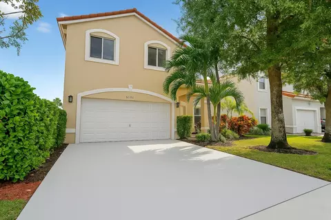 6164 Willoughby Cir, Lake Worth, FL 33463